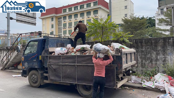 Báo giá vận chuyển trạc thải, trạc thải xây dựng tại huyện Thạch Thất hiện nay