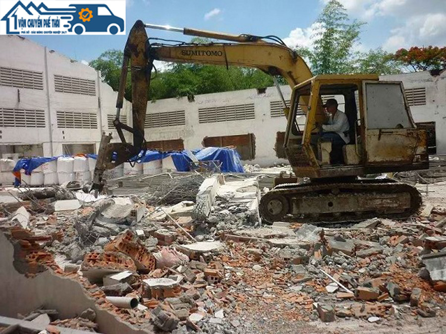 Dịch vụ đập phá nhà cũ trọn gói với giá ưu đãi tại Mạnh Hùng