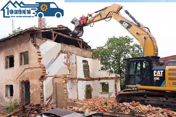 Dịch vụ đập phá nhà cũ trọn gói với giá ưu đãi tại Mạnh Hùng