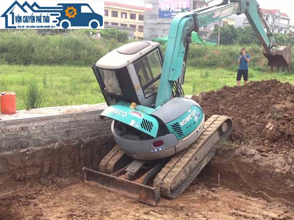 Thuê máy xúc đào móng nhà tại Hà Nội