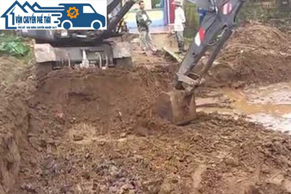 Thuê máy xúc đào móng nhà cũ tại Hà Nội 2024